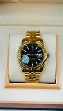 ClassicStyle Wrist Watch – 8 Color Variants